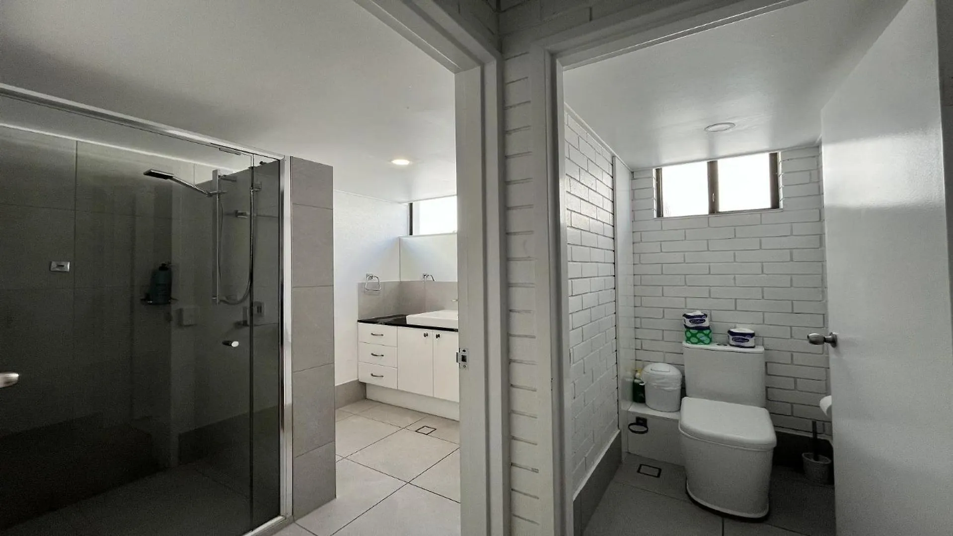 Amazing Views! Unit 3 Edgecliffe Apartment Caloundra