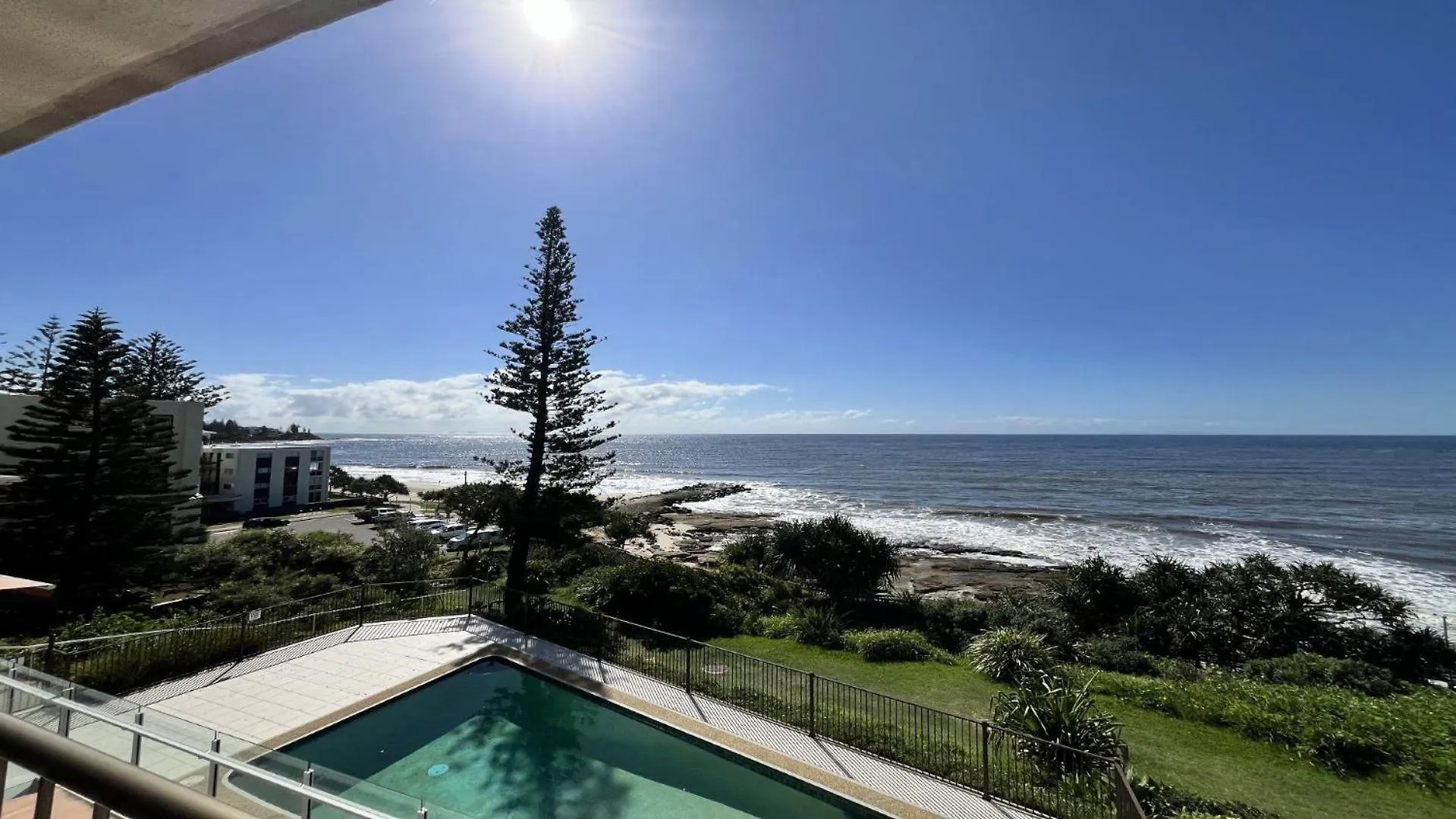 Amazing Views! Unit 3 Edgecliffe Apartment Caloundra